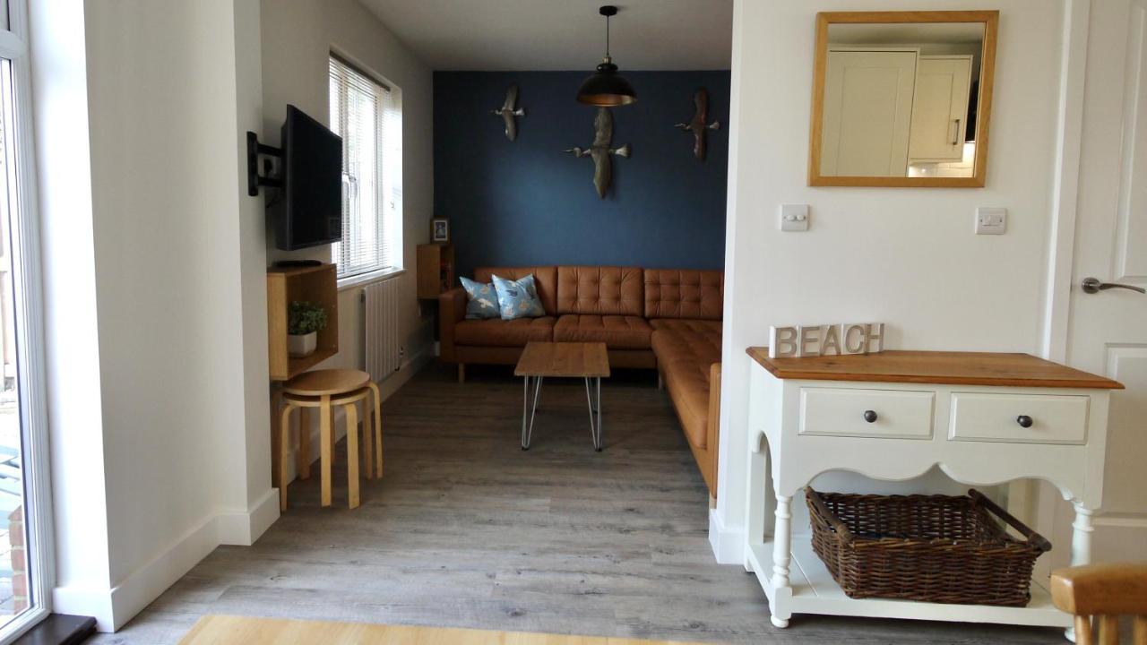 The Salty Dog Holiday Cottage, Camber Sands Rye Bagian luar foto