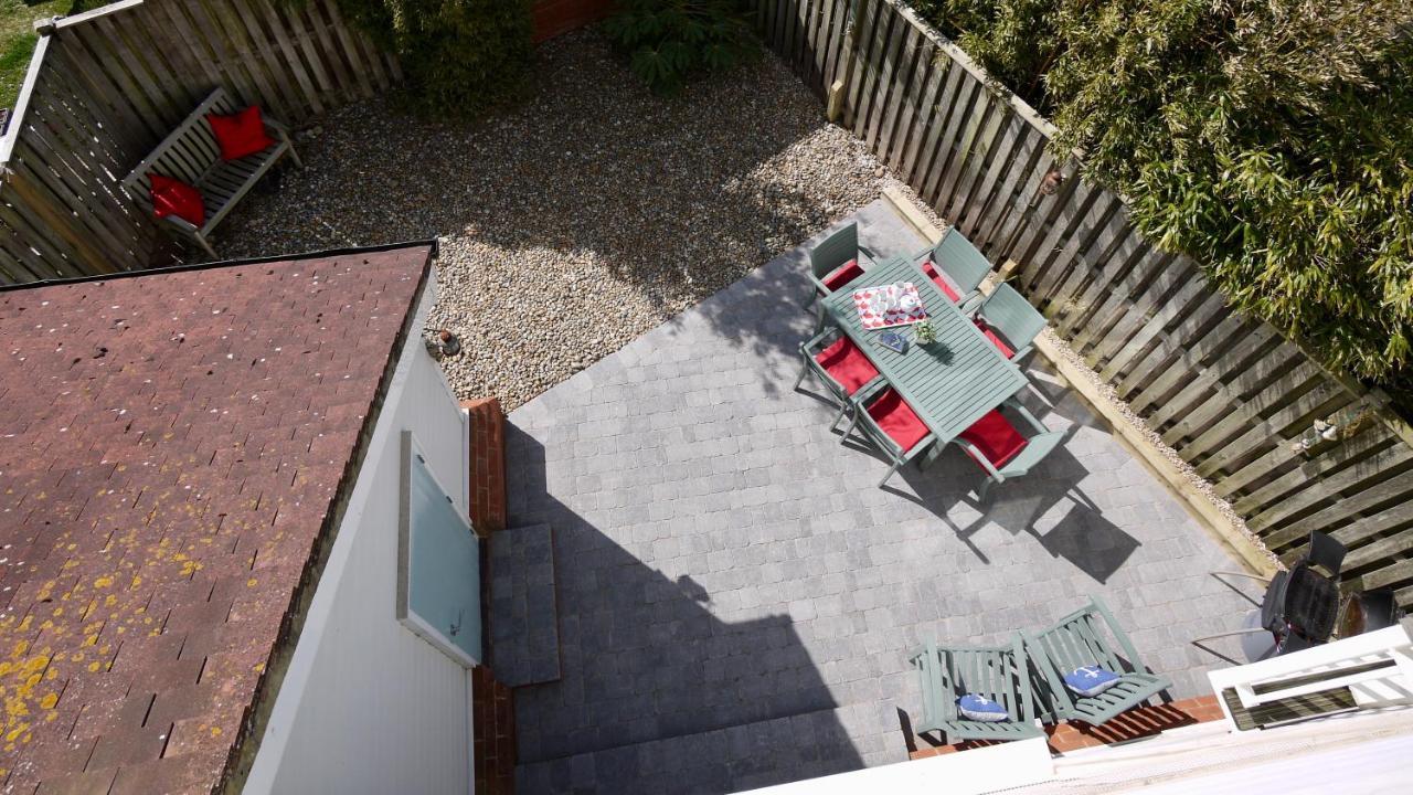 The Salty Dog Holiday Cottage, Camber Sands Rye Bagian luar foto