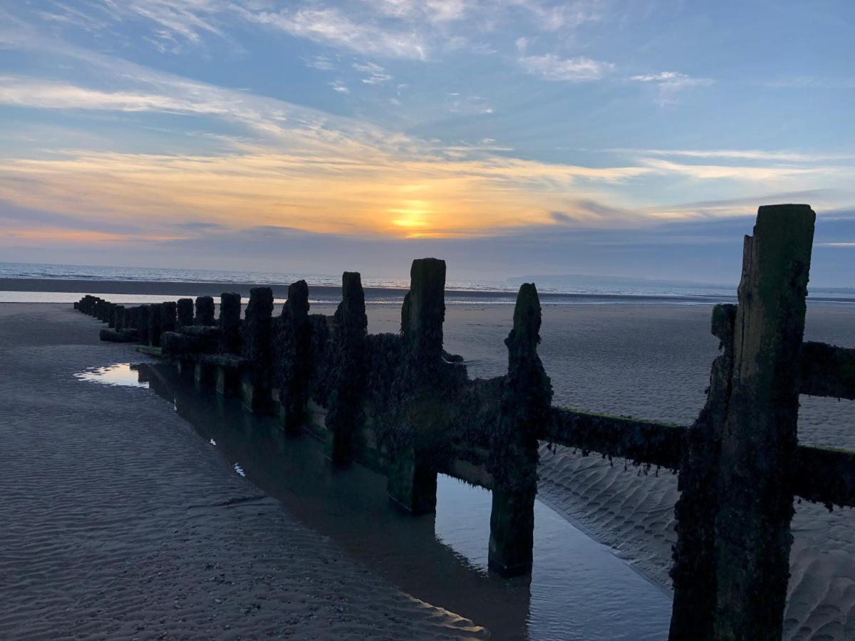 The Salty Dog Holiday Cottage, Camber Sands Rye Bagian luar foto