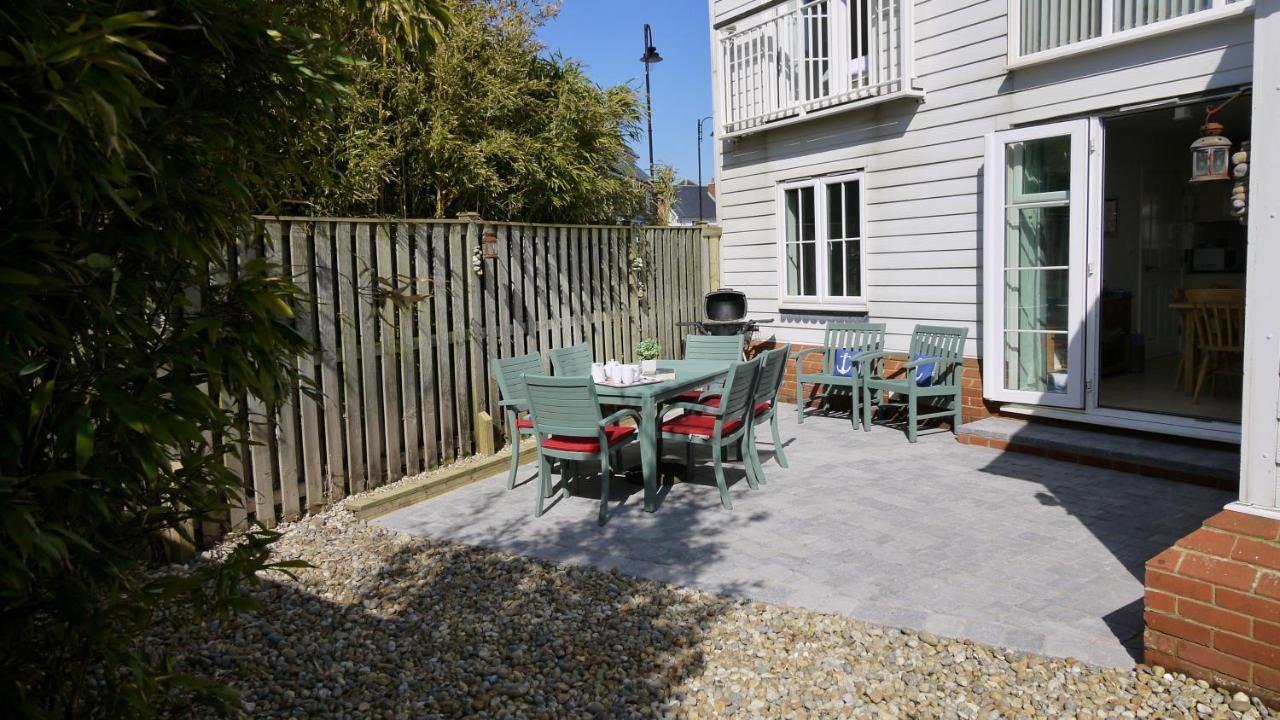 The Salty Dog Holiday Cottage, Camber Sands Rye Bagian luar foto